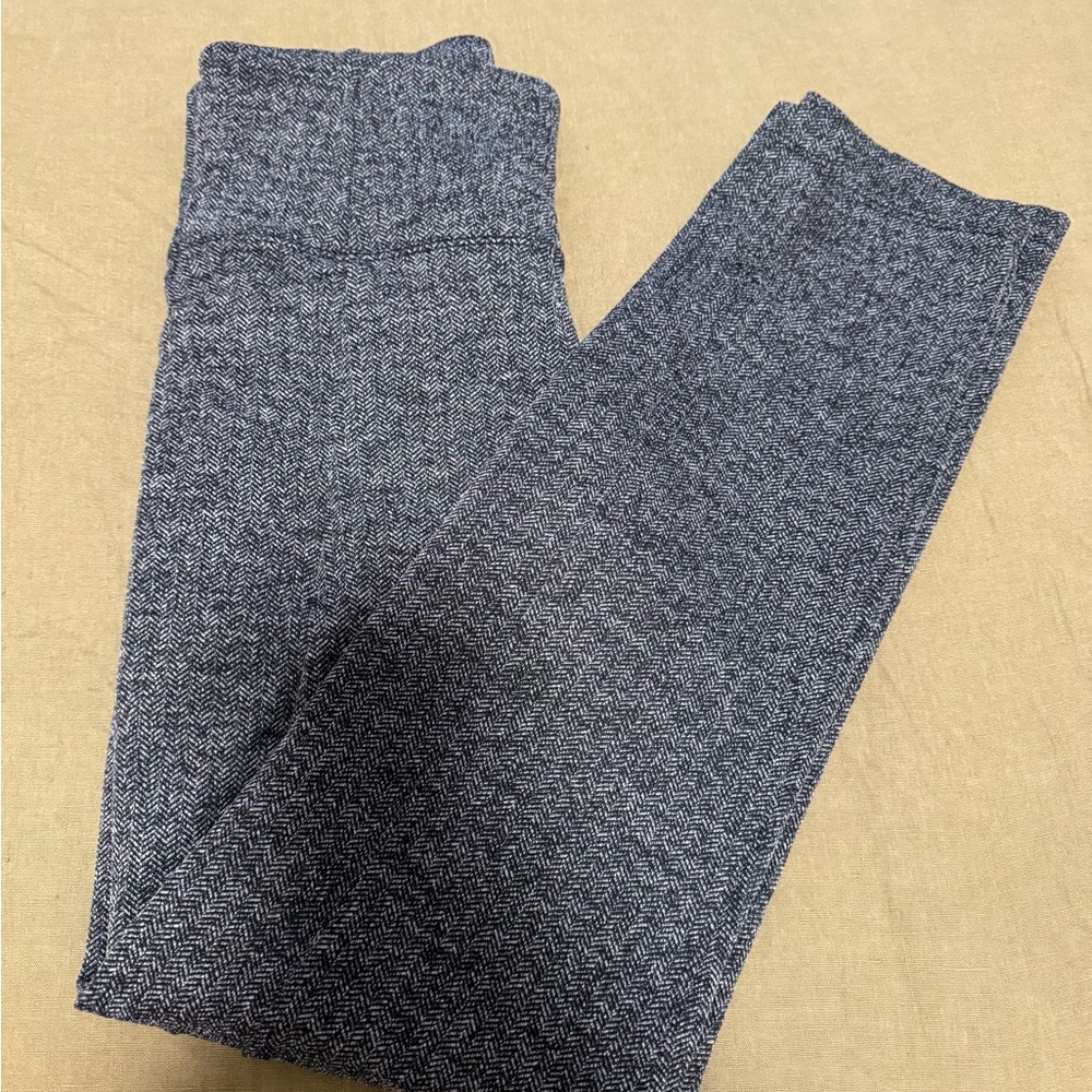 Athleta Black and Gray Herringbone leggings